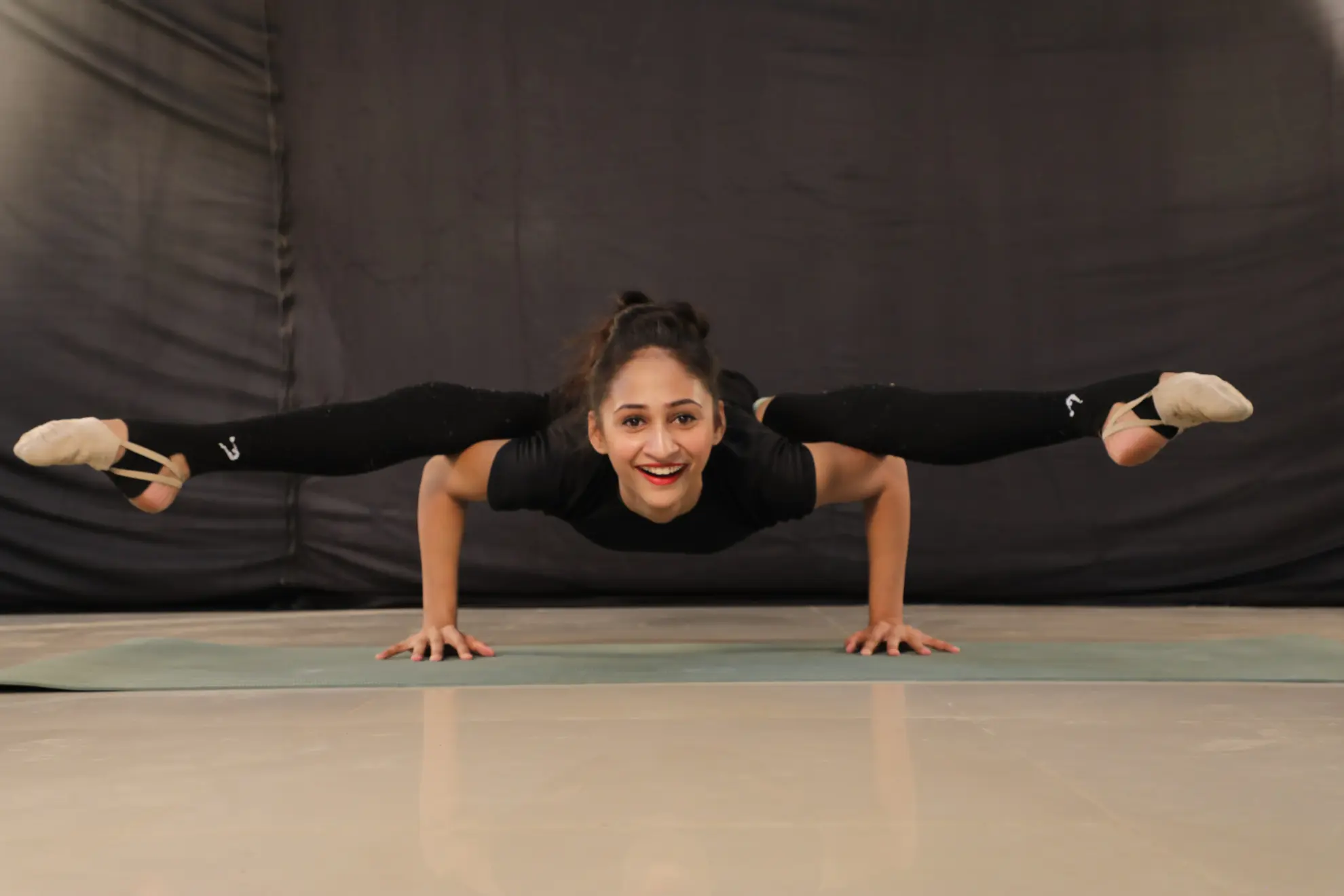 girl doing acrobatics