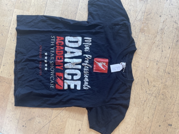 Second hand "5 year showcase" t-shirt