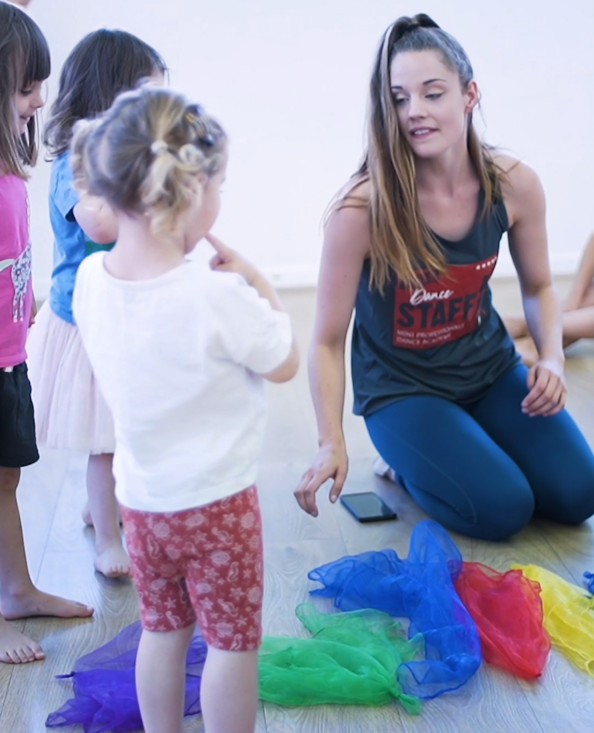 emily teaching young children